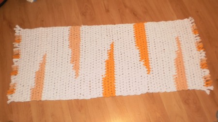 Háčkovaný koberec