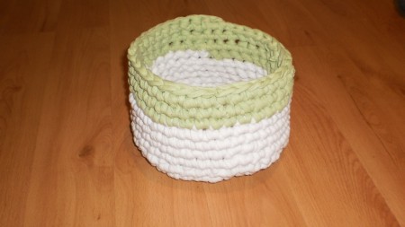 Háčkovaný košík